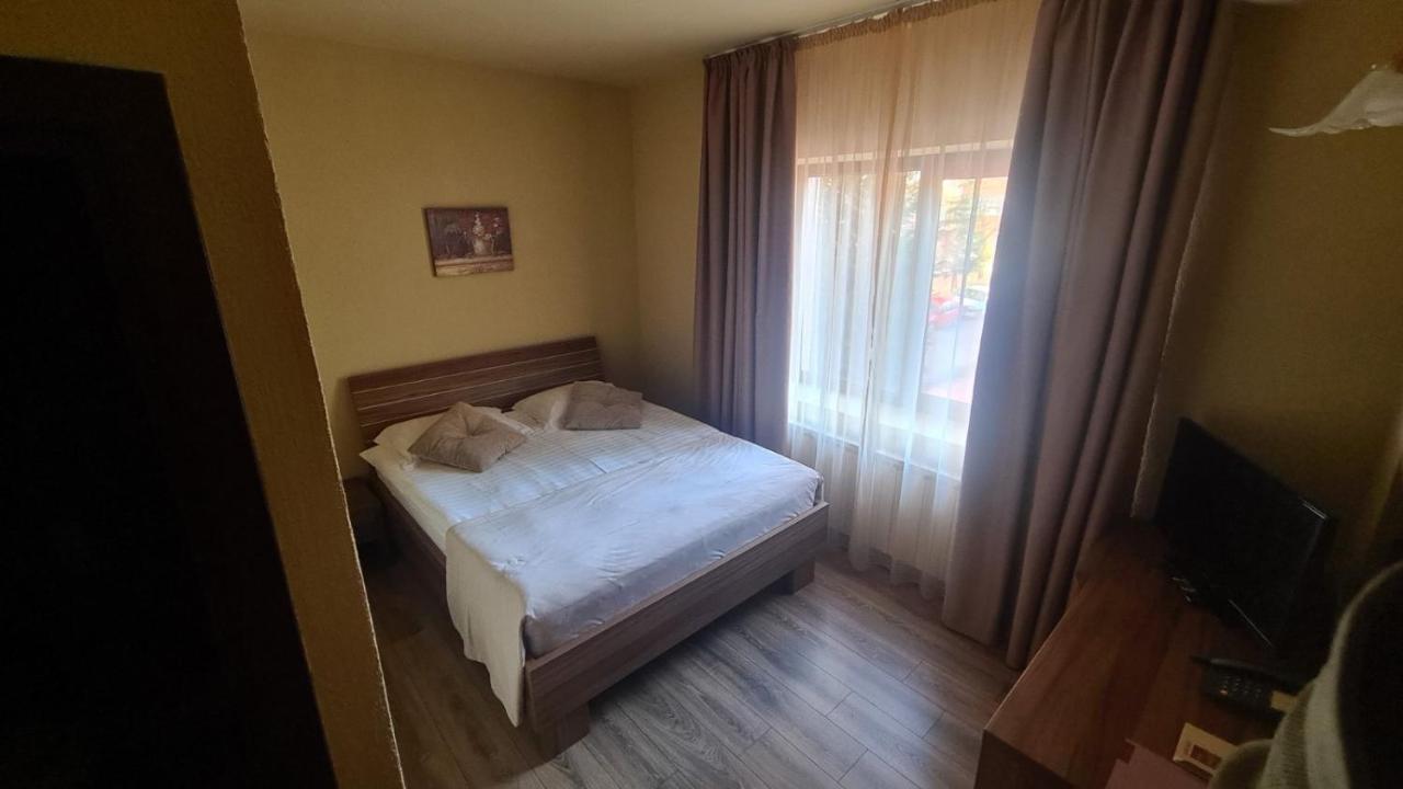 Hotel Gema Braszów Zewnętrze zdjęcie