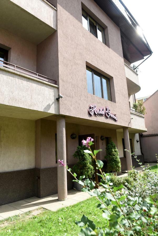 Hotel Gema Braszów Zewnętrze zdjęcie